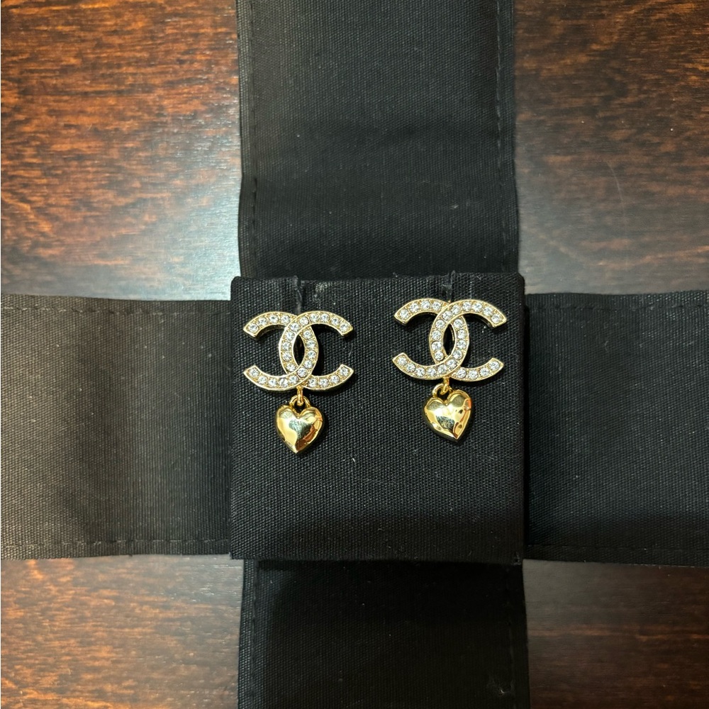 CHANEL earrings purchased in Las Vegas, NV